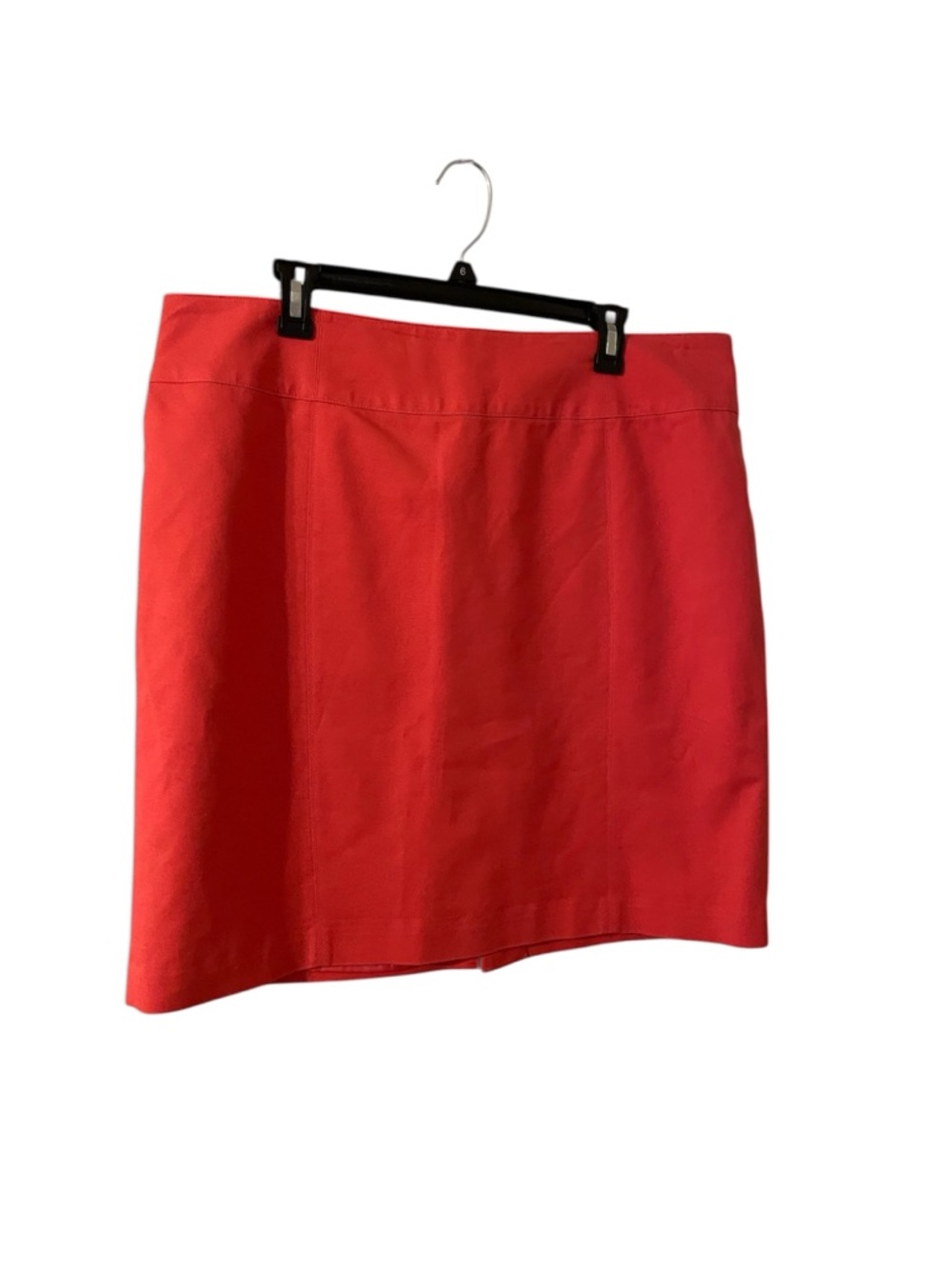 Classy Worthington Brand new Coral skirt w built in slip. Size 18 never worn.